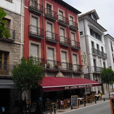 Hotel Los Robles Onís Exterior foto